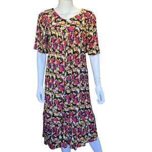 Go Softly Patio Floral Midi Dress w/ Ruffled Hem & Short Sleeves 100% Rayon Sz L